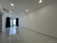 Bán căn 2PN 96m2 Diamond Brilliant, view hồ bơi clubhouse, giá 5,8 tỷ bao hết