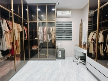 BÁN NHÀ MẶT TIỀN KINH DOANH NGAY TRUMG TÂM TÊN LỬA VÀI BƯỚC QUA BỐ XÃ CHỈ 12 TỶ