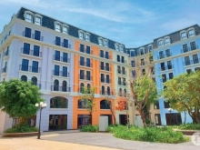 Bán khách sạn mini gần sân bay Phú Quốc view trực diện hồ bơi, chỉ 7 tỷ nhận nhà