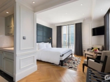 K.sạn 3 sao 80 phòng ngay mt hồ con rùa, dt: 10x30, 1 hầm 12 tầng, giá: 370 tỷ