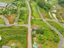 BÁN 2 LÔ MẶT TIỀN LIỀN KỀ TẠI KHU NGHỈ DƯỠNG P2 BẢO LỘC, FULL THỔ CƯ