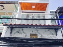 Chỉ 3,98 tỷ - nhà đẹp 3 tầng - sổ 23,4 m2 - Nguyễn Khoái hiếm bán