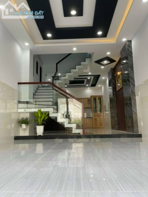 Cho Thuê Nhà mới 2.5 Lầu Nguyễn Súy, Tân Phú. DT: 4x18m .Hẻm Xe Hơi (Tin Hết Hạn) 